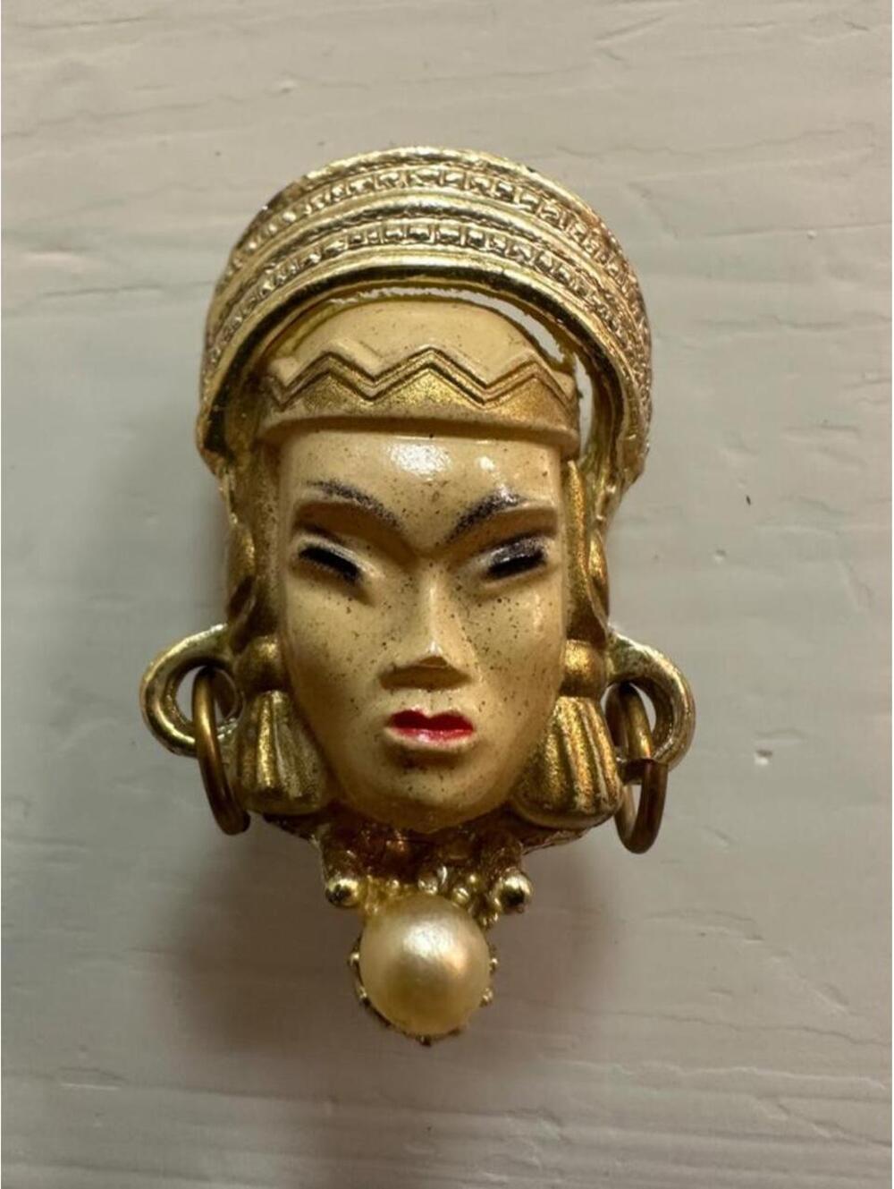 Vintage MCM Selro Selini brooch